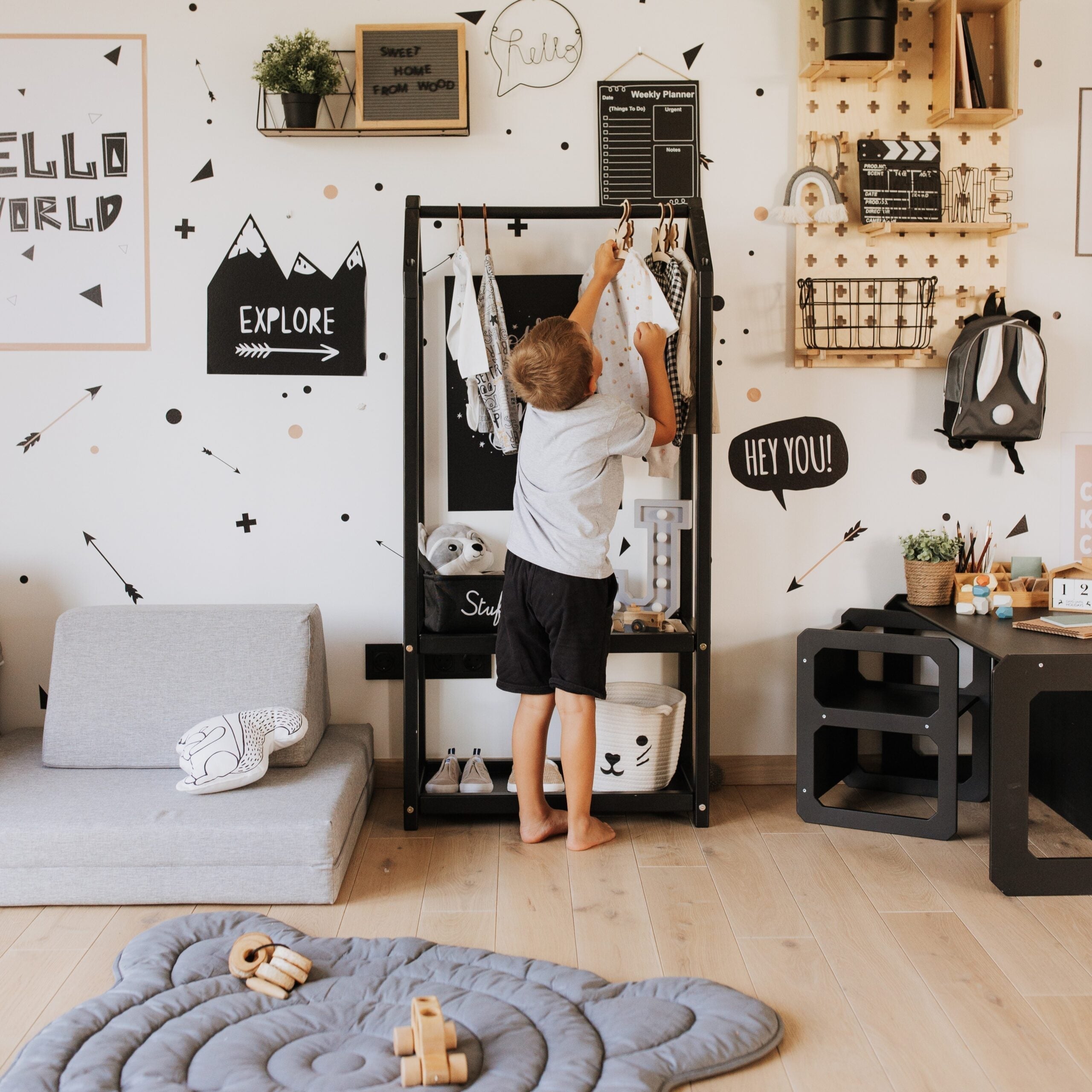 Montessori-inspiriertes Kinderzimmer: So förderst du die Selbstständigkeit deines Kindes