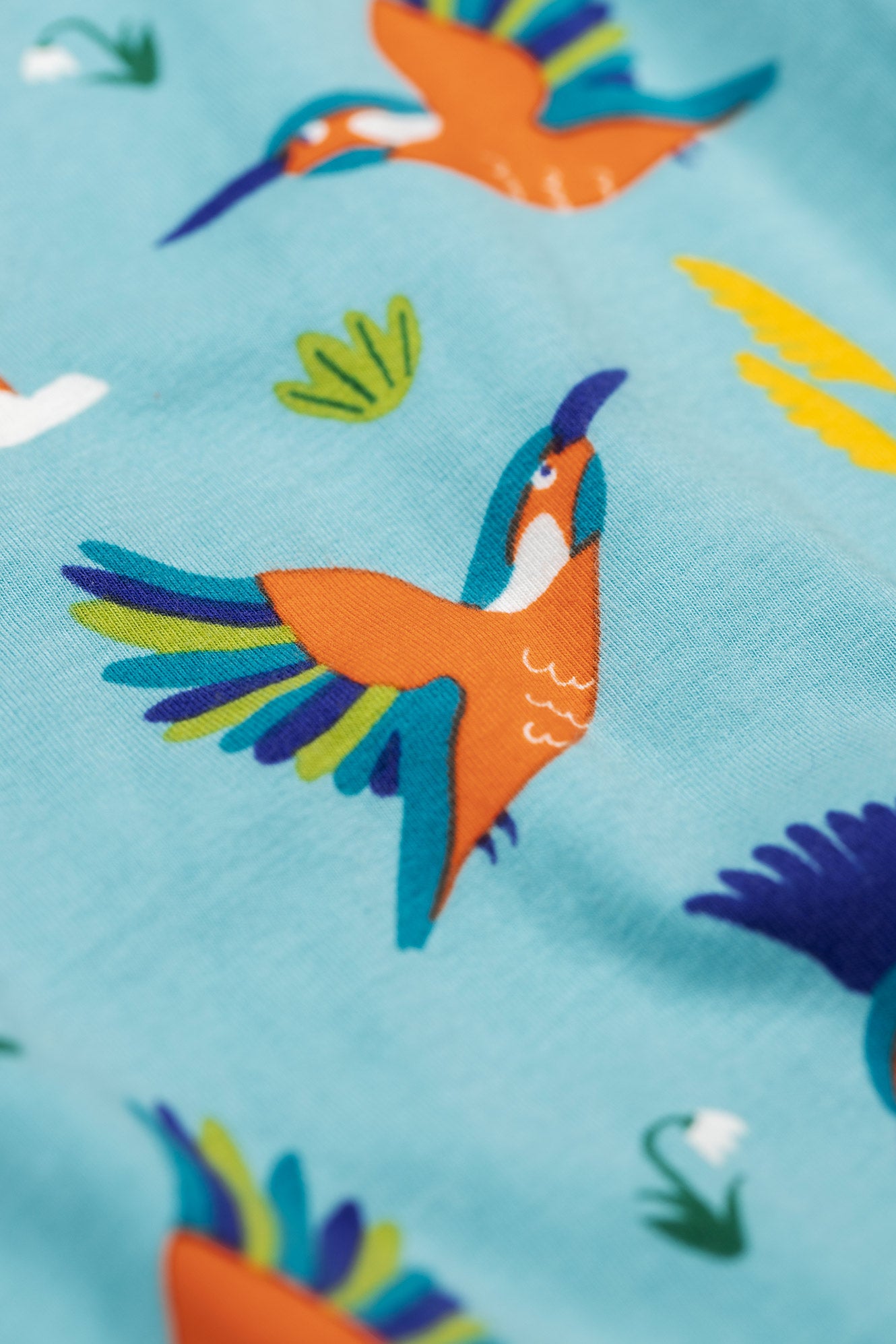 Kleid von Frugi mit Eisvögeln