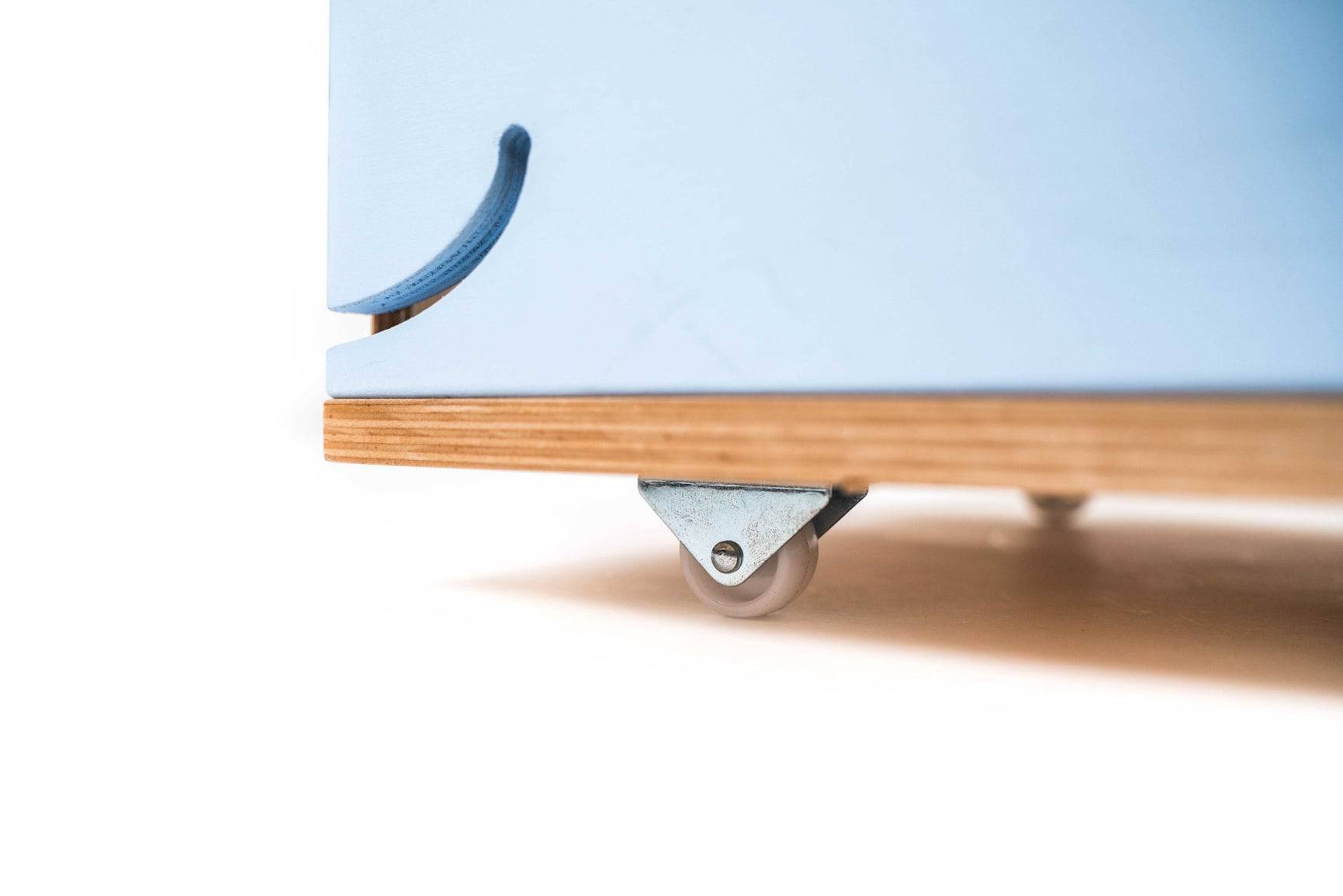 Spielzeugkiste aus Holz - Wal